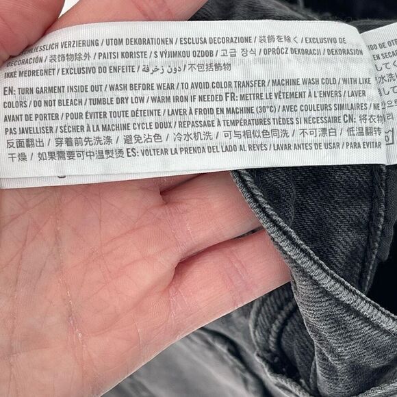 Hollister High Rise 3"‎ Mom Short Stretch Denim Faded Black Raw Hem Women 3/26 - Picture 7 of 7